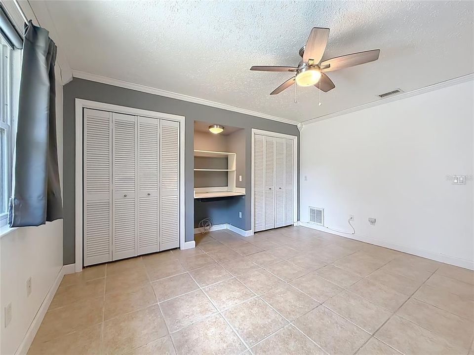 For Sale: $350,000 (2 beds, 2 baths, 1607 Square Feet)