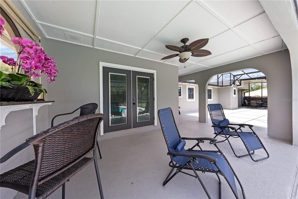 For Sale: $699,000 (4 beds, 2 baths, 2501 Square Feet)
