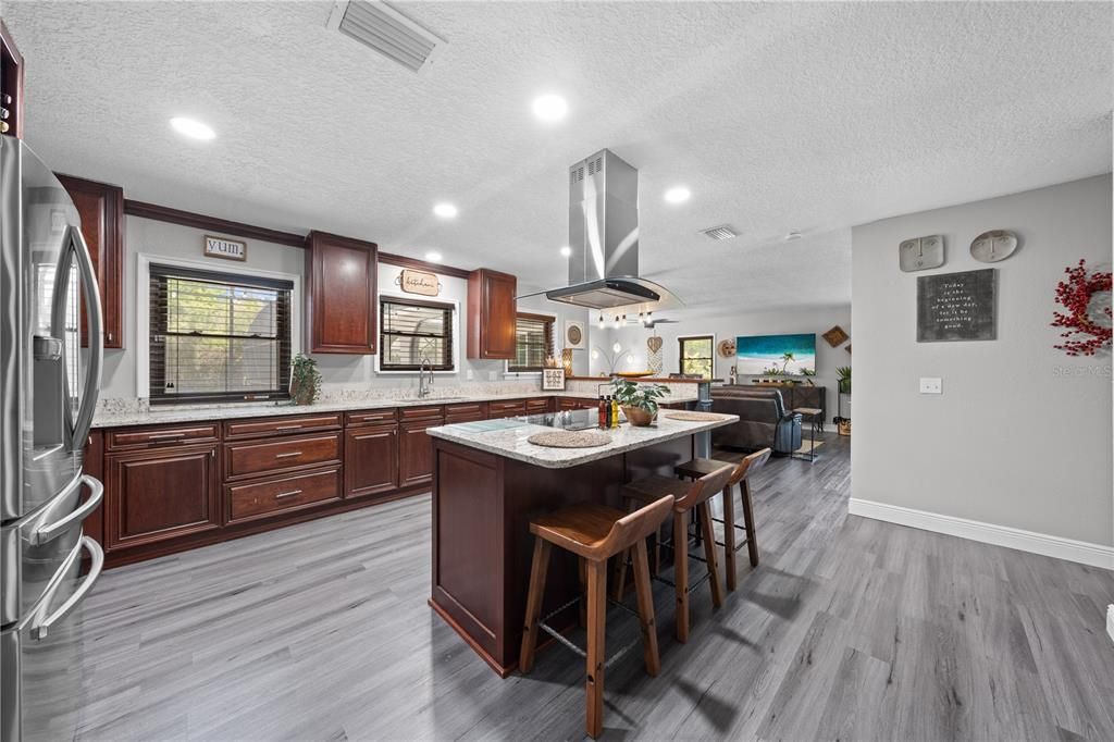 For Sale: $699,000 (4 beds, 2 baths, 2501 Square Feet)