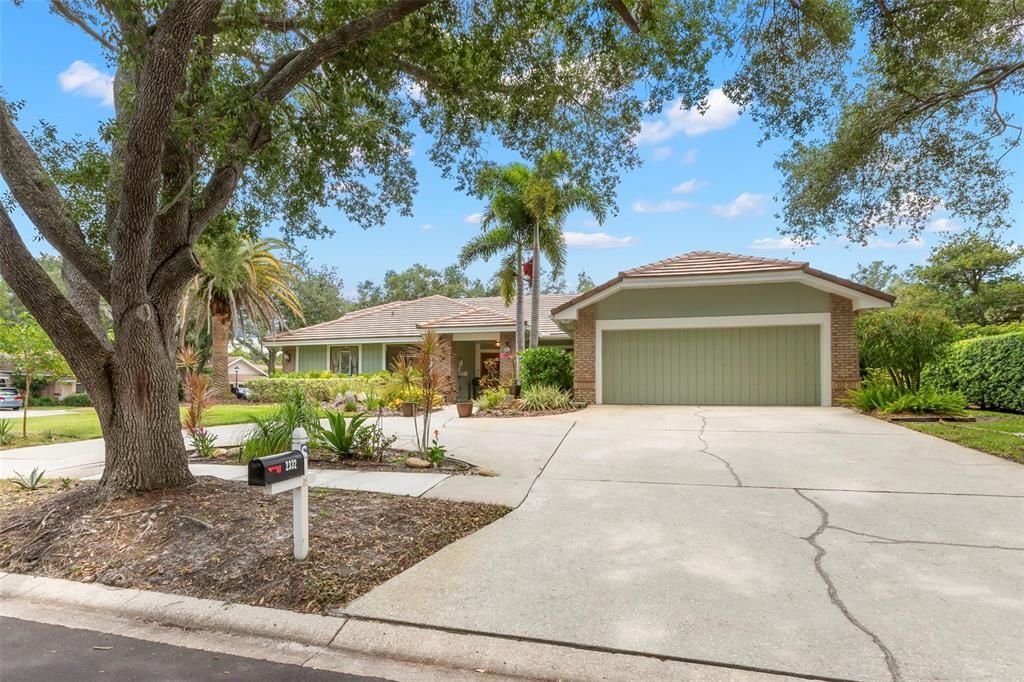 For Sale: $875,000 (4 beds, 3 baths, 2782 Square Feet)