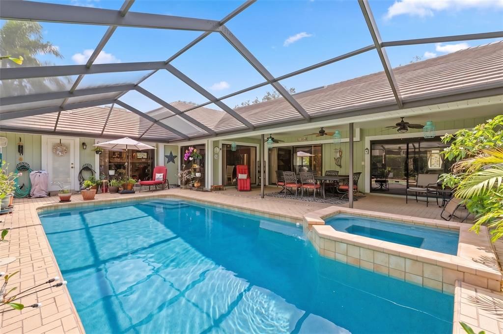 For Sale: $875,000 (4 beds, 3 baths, 2782 Square Feet)