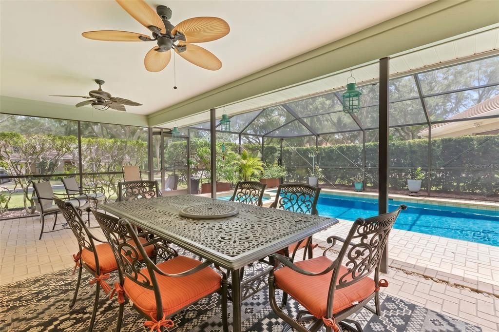 For Sale: $875,000 (4 beds, 3 baths, 2782 Square Feet)