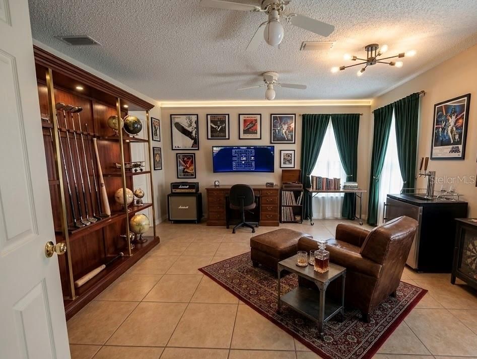 For Sale: $464,900 (4 beds, 2 baths, 2360 Square Feet)