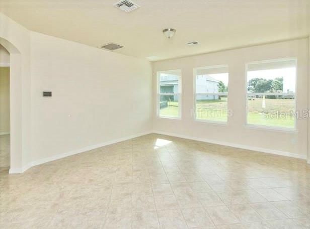 В аренду: $4,495 (8 спален, 4 ванн, 5107 Квадратных фут)