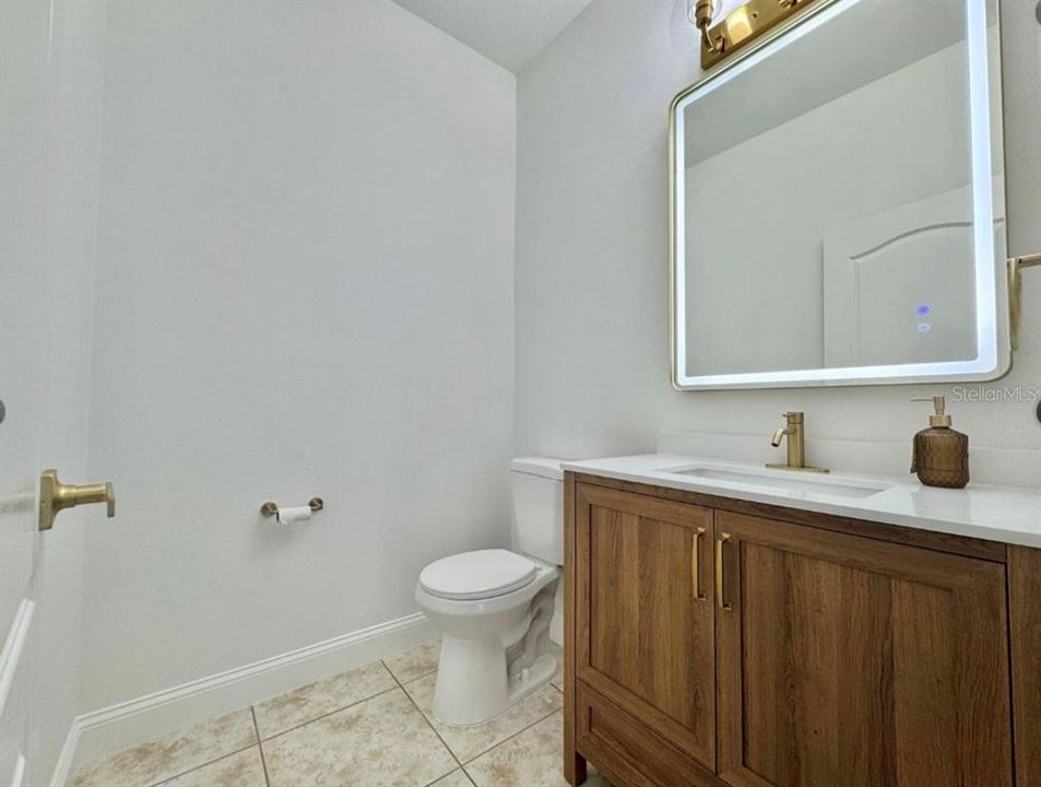For Rent: $2,970 (4 beds, 2 baths, 2419 Square Feet)
