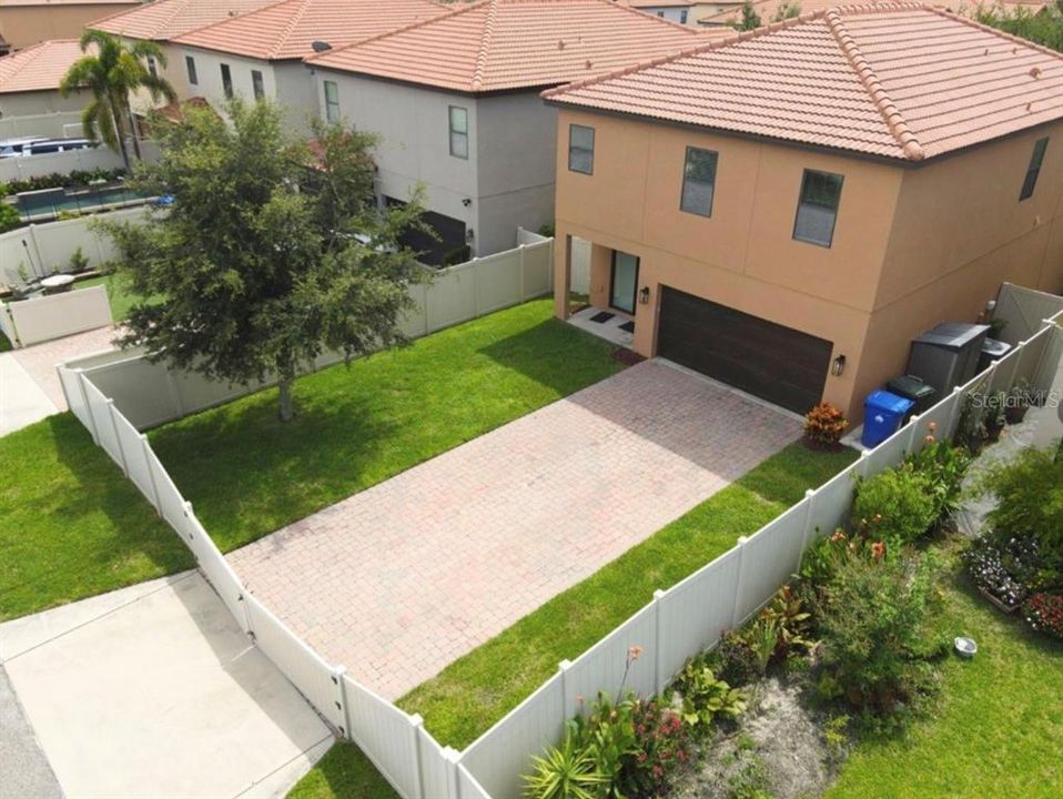 For Rent: $2,970 (4 beds, 2 baths, 2419 Square Feet)