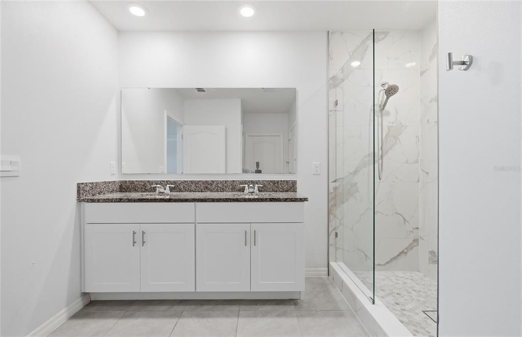For Sale: $399,900 (4 beds, 2 baths, 1846 Square Feet)
