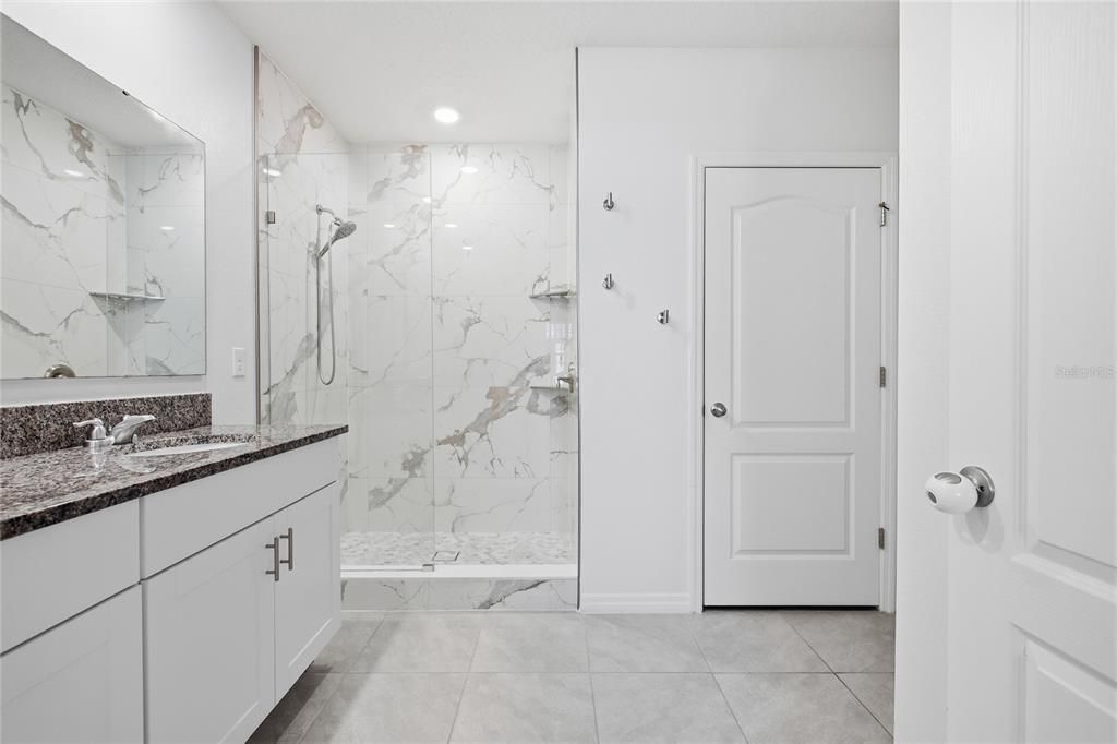 For Sale: $399,900 (4 beds, 2 baths, 1846 Square Feet)