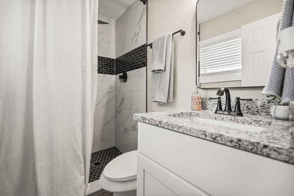 For Sale: $289,900 (4 beds, 2 baths, 1476 Square Feet)