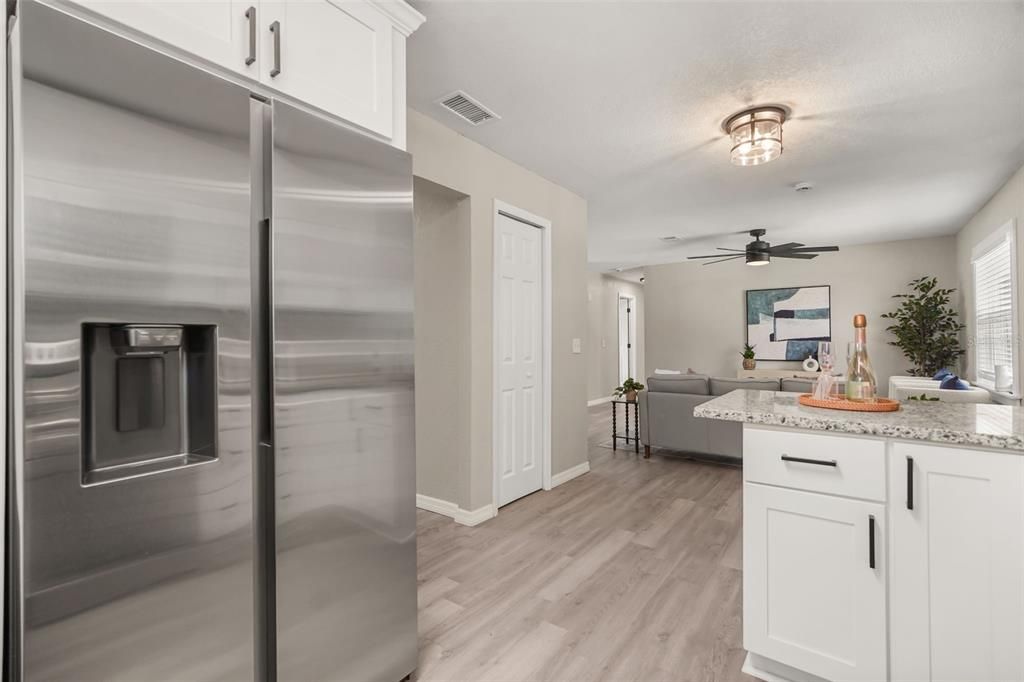 For Sale: $289,900 (4 beds, 2 baths, 1476 Square Feet)