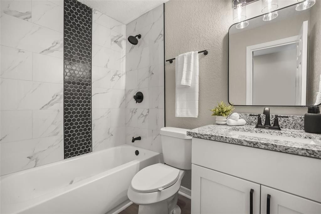 For Sale: $289,900 (4 beds, 2 baths, 1476 Square Feet)