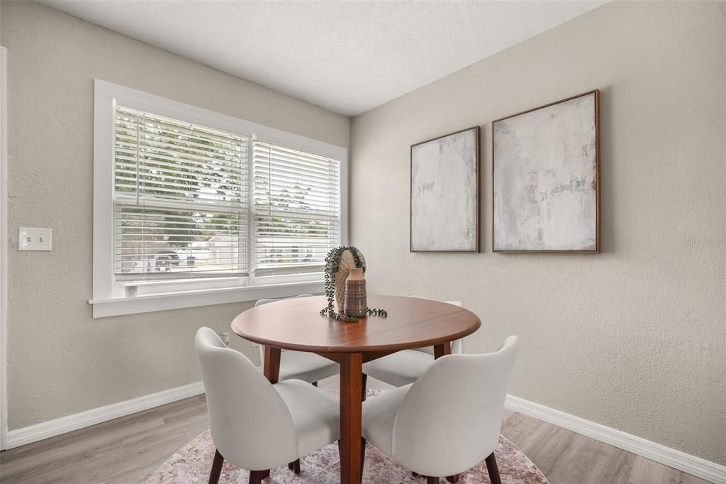 For Sale: $289,900 (4 beds, 2 baths, 1476 Square Feet)