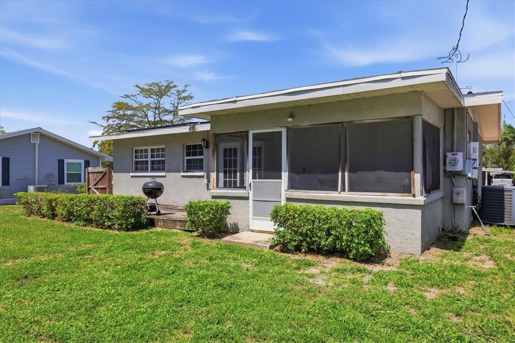 En Venta: $297,000 (2 camas, 2 baños, 1176 Pies cuadrados)