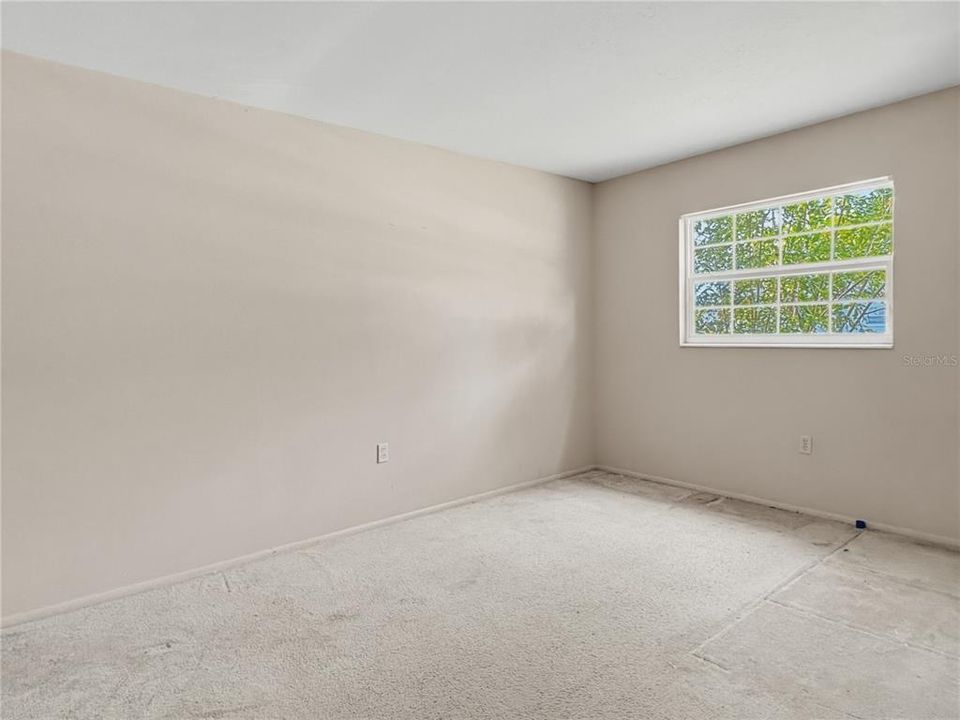 For Sale: $299,000 (3 beds, 2 baths, 1469 Square Feet)