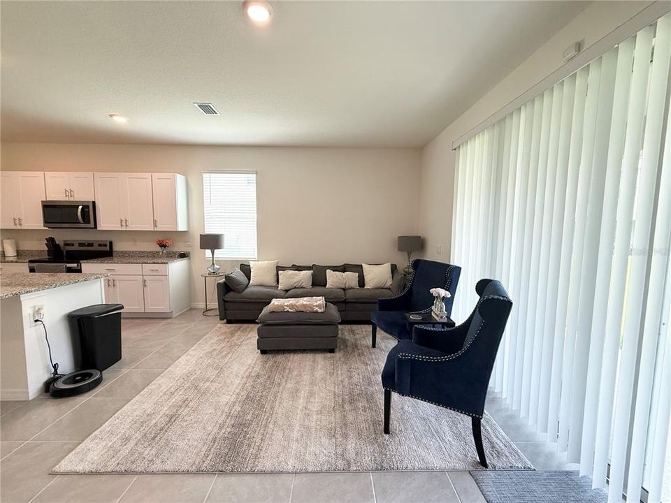 For Sale: $355,000 (3 beds, 2 baths, 1758 Square Feet)