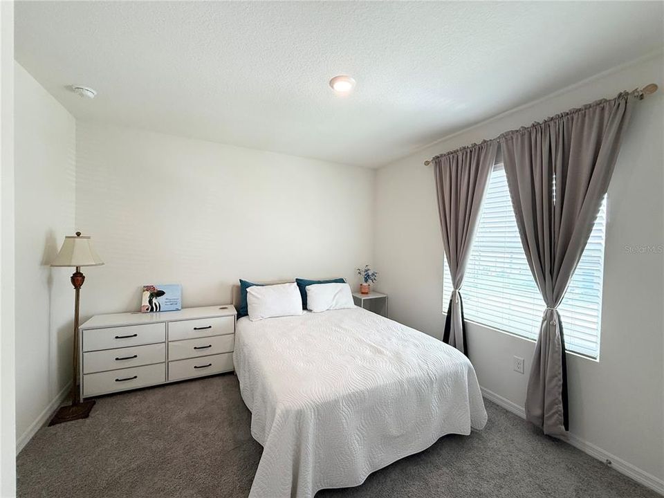 For Sale: $355,000 (3 beds, 2 baths, 1758 Square Feet)