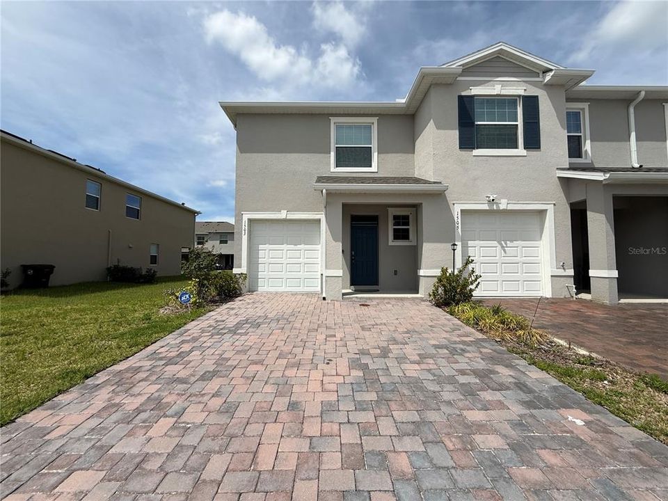For Sale: $355,000 (3 beds, 2 baths, 1758 Square Feet)