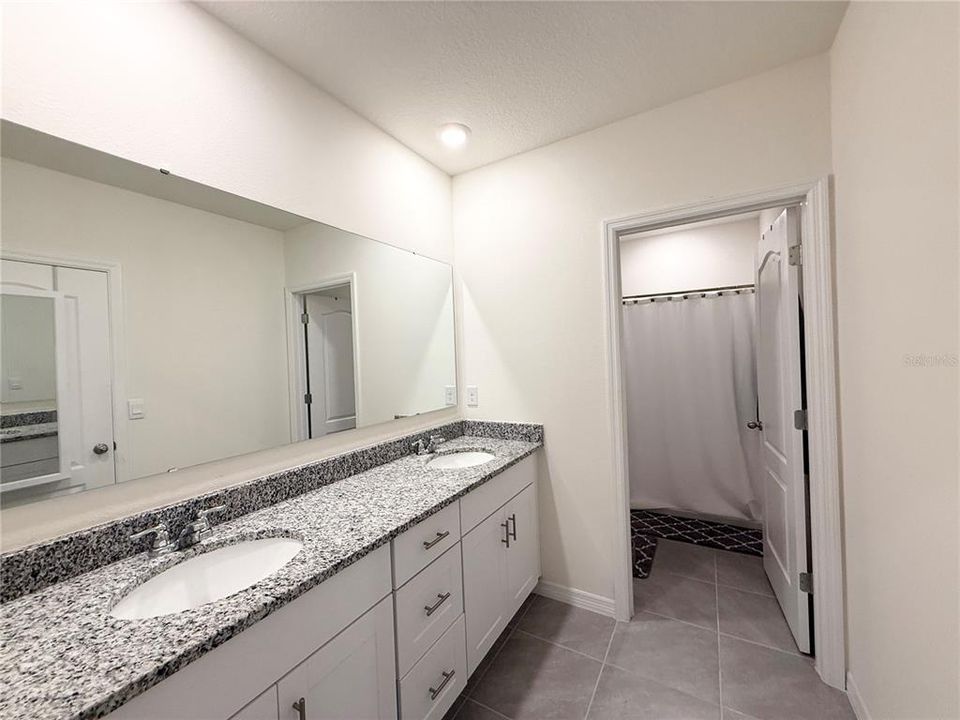 For Sale: $355,000 (3 beds, 2 baths, 1758 Square Feet)
