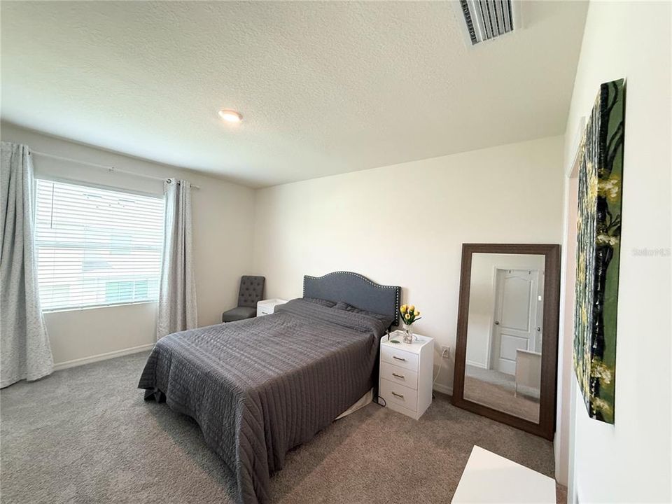 For Sale: $355,000 (3 beds, 2 baths, 1758 Square Feet)