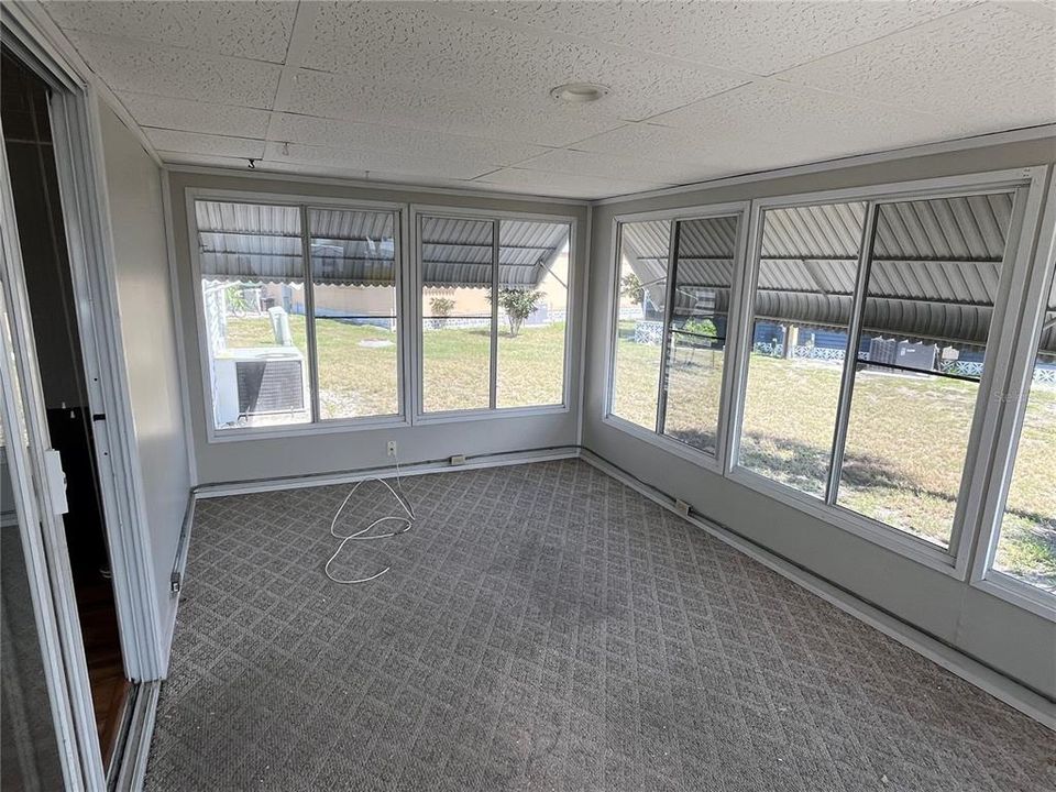 For Sale: $130,000 (2 beds, 2 baths, 1152 Square Feet)