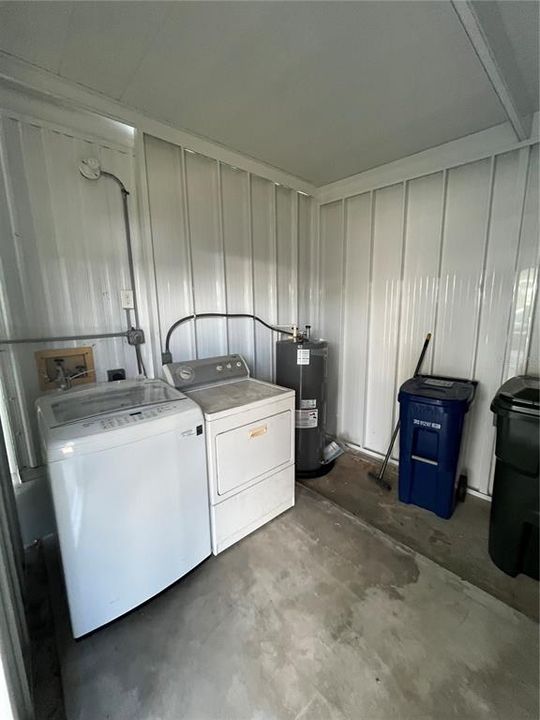 For Sale: $140,000 (2 beds, 2 baths, 960 Square Feet)