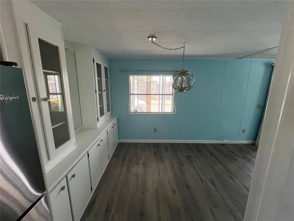 For Sale: $140,000 (2 beds, 2 baths, 960 Square Feet)