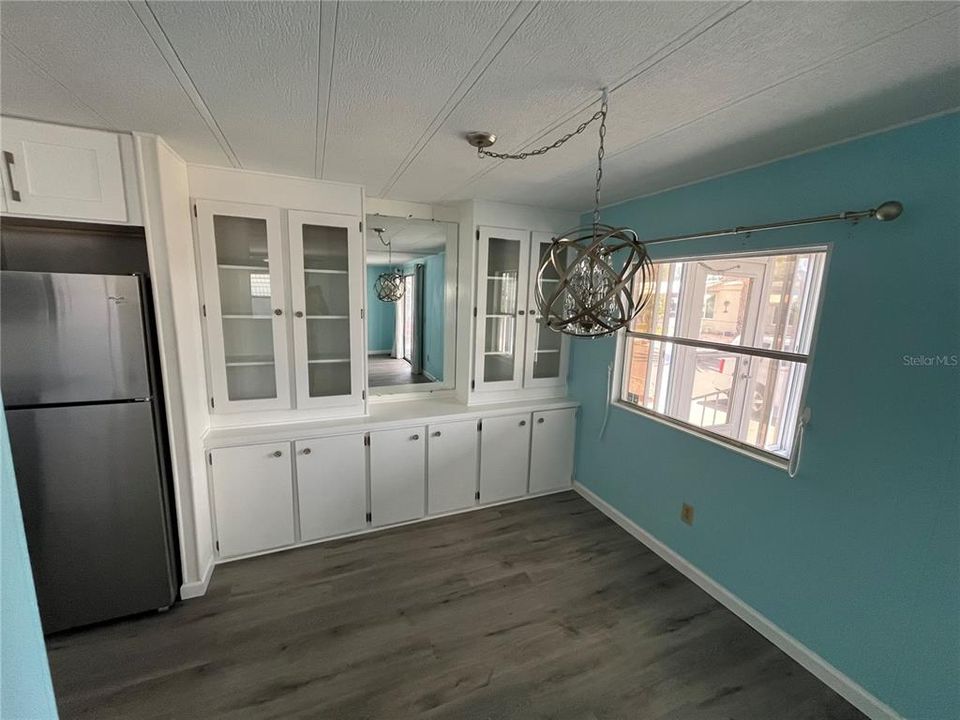 For Sale: $140,000 (2 beds, 2 baths, 960 Square Feet)