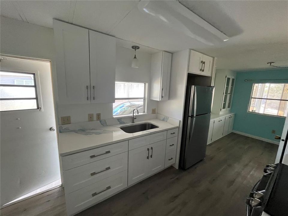 For Sale: $140,000 (2 beds, 2 baths, 960 Square Feet)