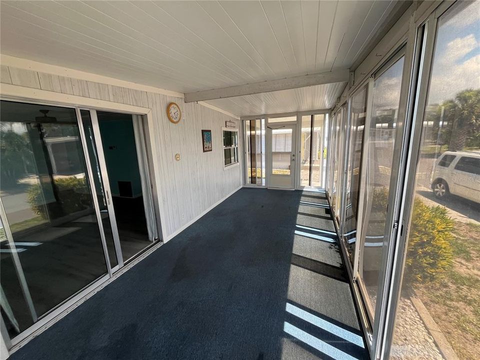 For Sale: $140,000 (2 beds, 2 baths, 960 Square Feet)