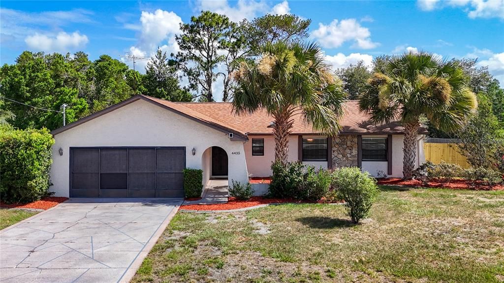 For Sale: $299,000 (2 beds, 2 baths, 1106 Square Feet)