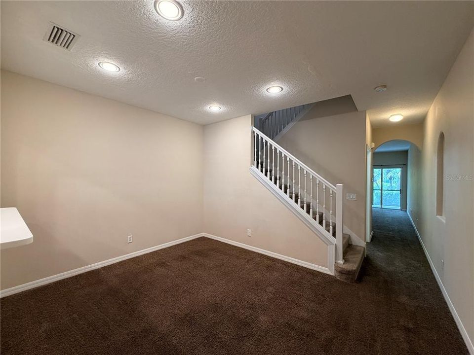 В аренду: $1,750 (2 спален, 2 ванн, 1429 Квадратных фут)
