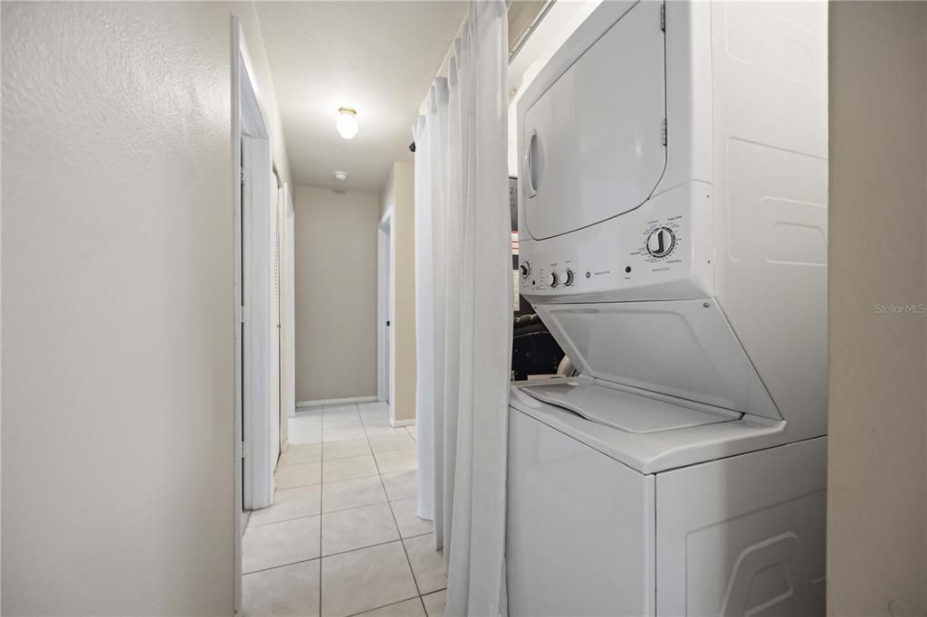For Sale: $215,000 (3 beds, 2 baths, 1175 Square Feet)