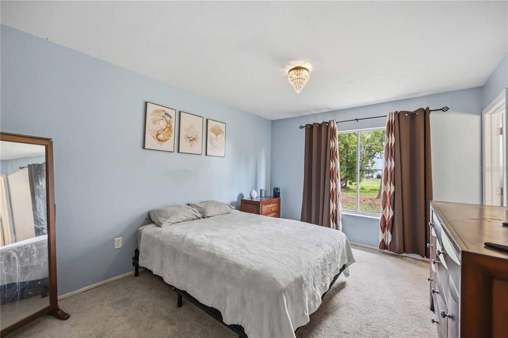 For Sale: $215,000 (3 beds, 2 baths, 1175 Square Feet)