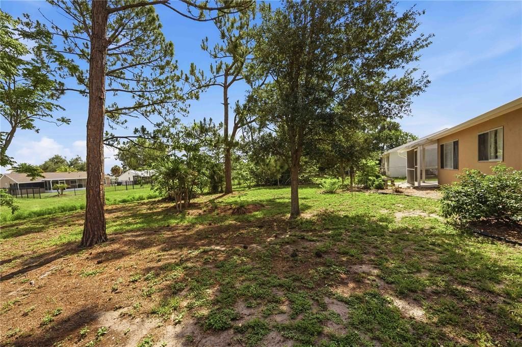 For Sale: $215,000 (3 beds, 2 baths, 1175 Square Feet)