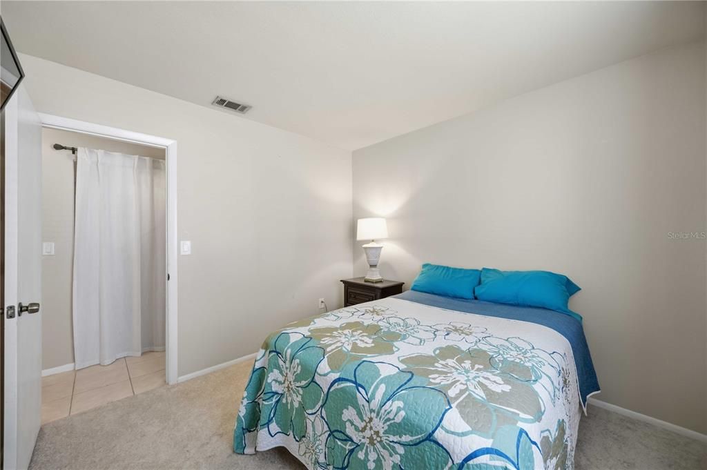 For Sale: $215,000 (3 beds, 2 baths, 1175 Square Feet)