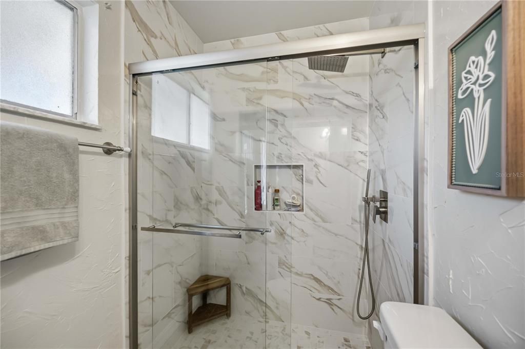 For Sale: $215,000 (3 beds, 2 baths, 1175 Square Feet)