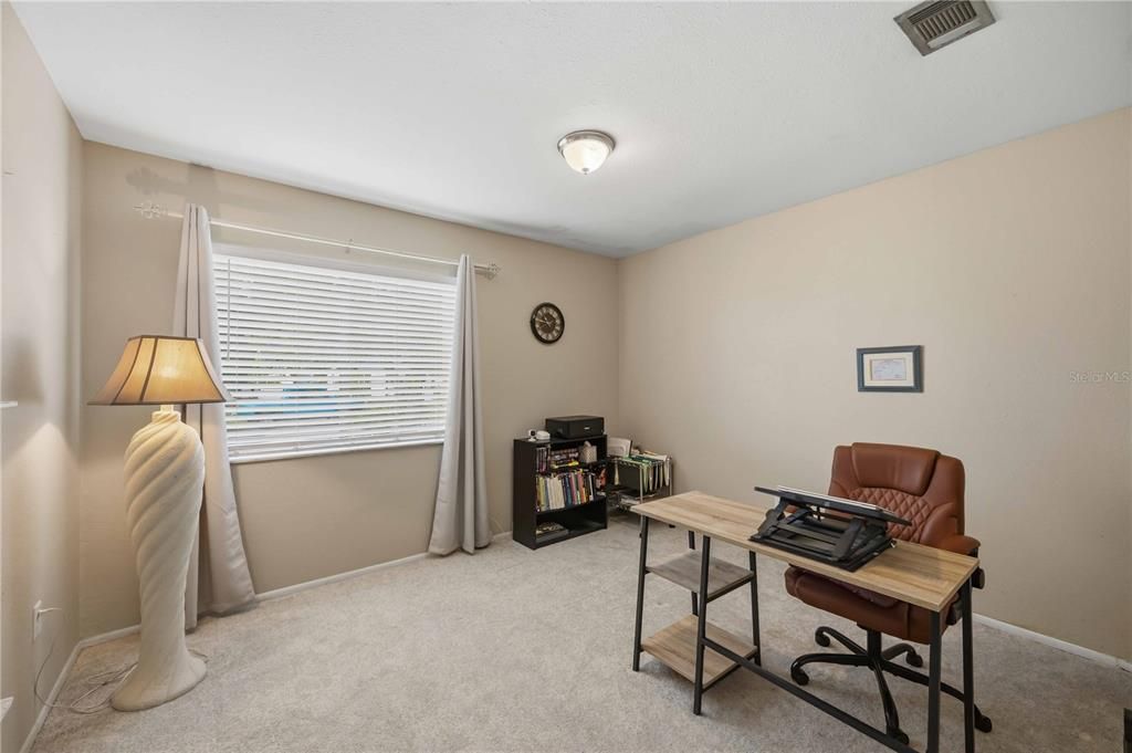 For Sale: $215,000 (3 beds, 2 baths, 1175 Square Feet)