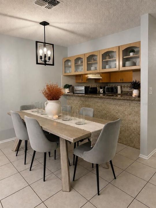 For Sale: $239,000 (3 beds, 2 baths, 1425 Square Feet)
