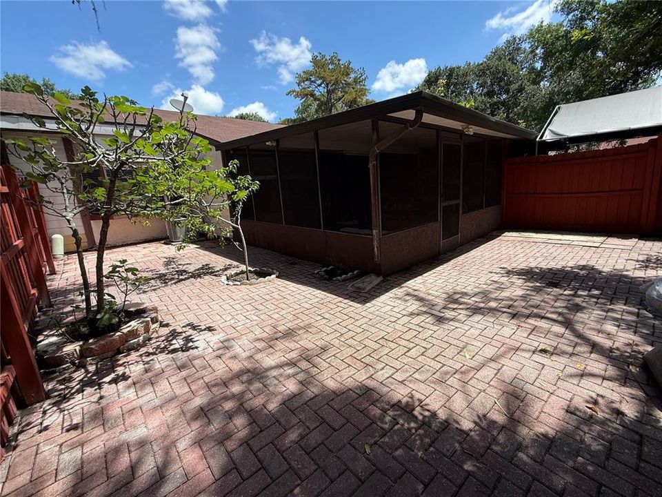 На продажу: $239,000 (3 спален, 2 ванн, 1425 Квадратных фут)