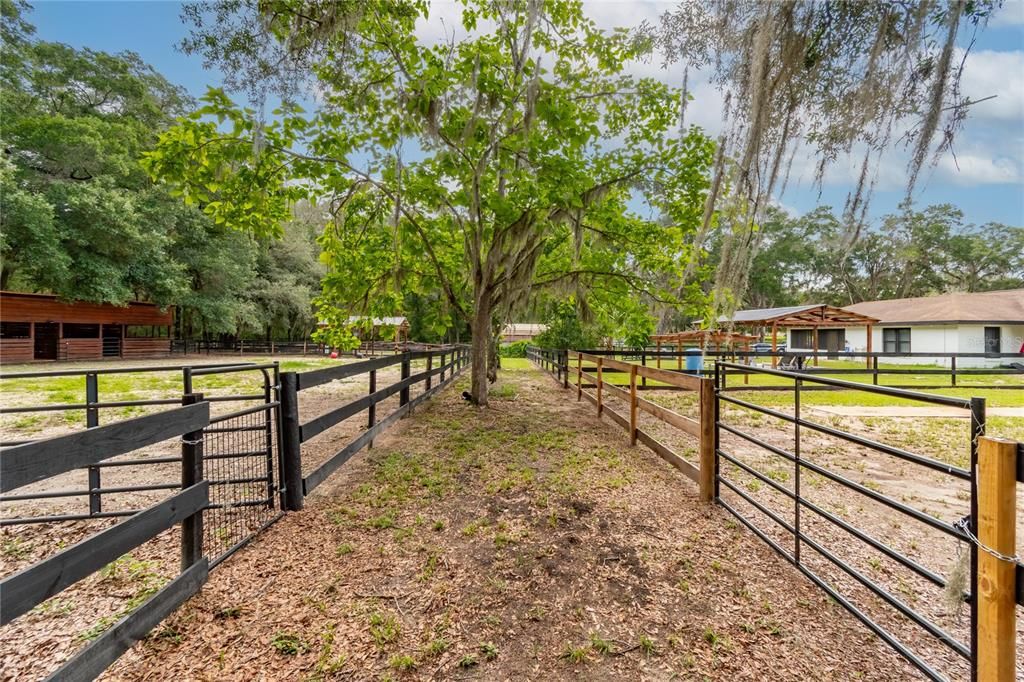 For Sale: $750,000 (3 beds, 2 baths, 1904 Square Feet)
