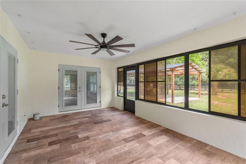 For Sale: $750,000 (3 beds, 2 baths, 1904 Square Feet)