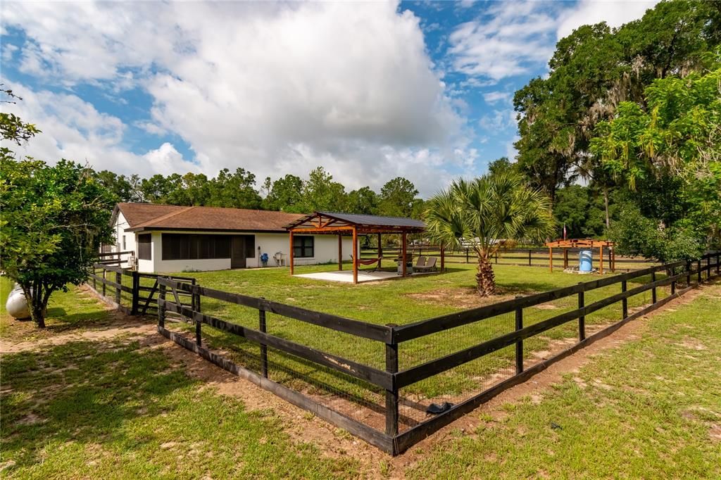 For Sale: $750,000 (3 beds, 2 baths, 1904 Square Feet)
