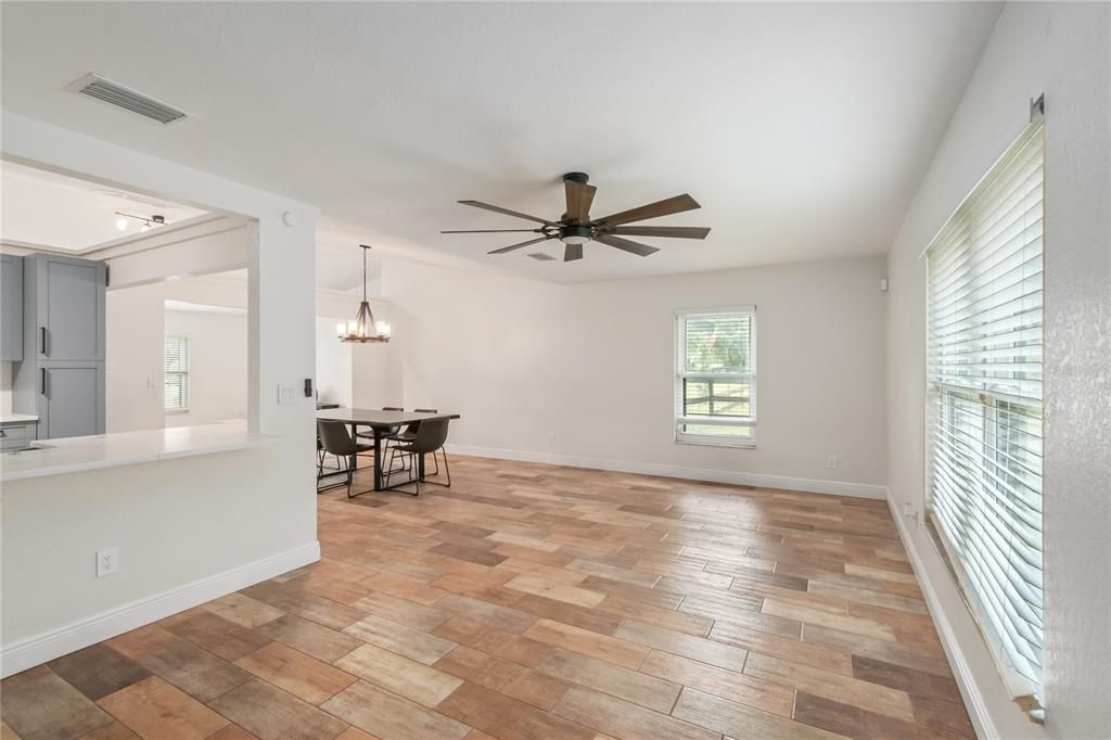 For Sale: $750,000 (3 beds, 2 baths, 1904 Square Feet)
