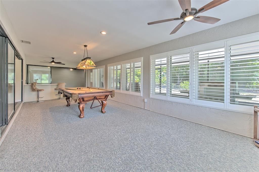 For Sale: $399,900 (3 beds, 2 baths, 2606 Square Feet)