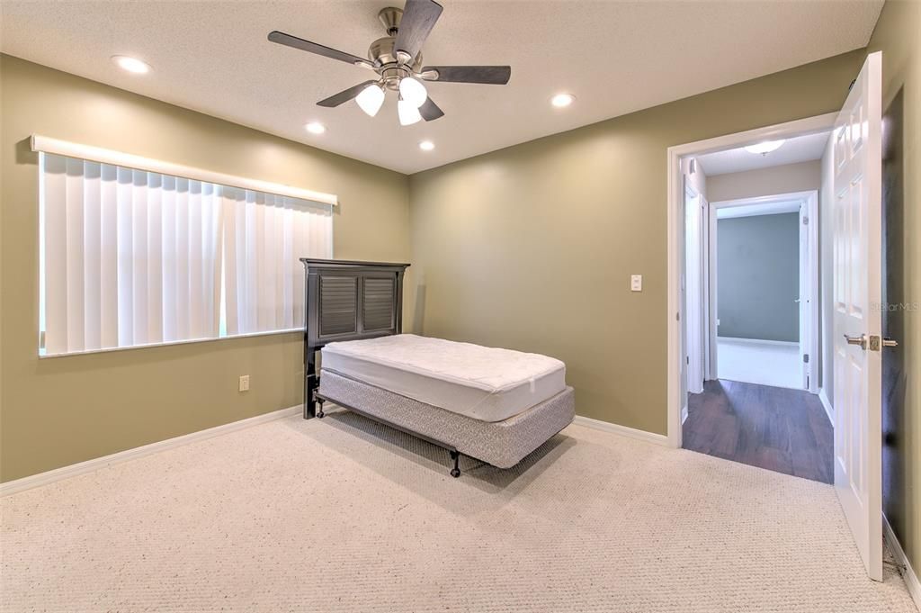 For Sale: $399,900 (3 beds, 2 baths, 2606 Square Feet)