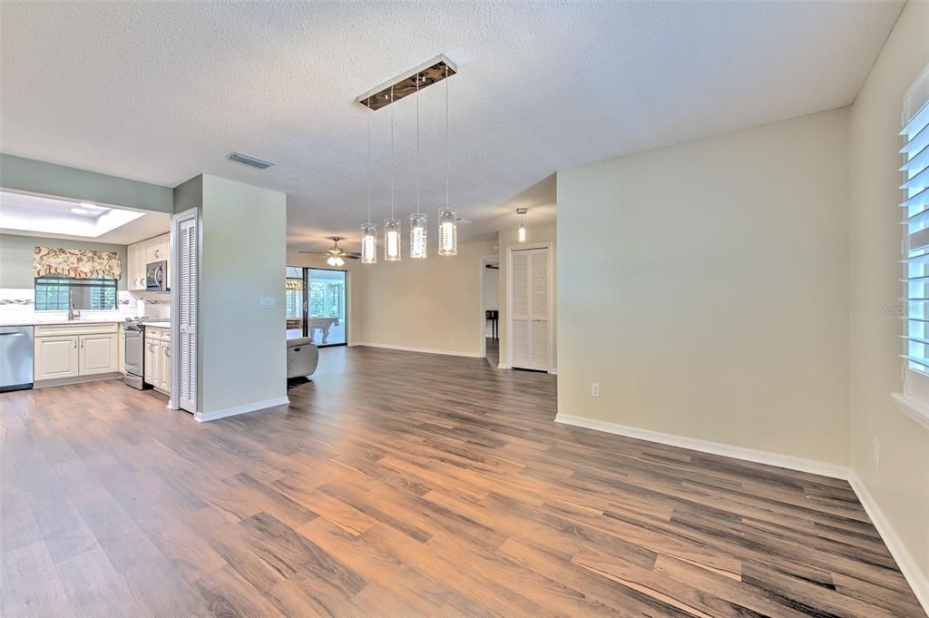 For Sale: $399,900 (3 beds, 2 baths, 2606 Square Feet)