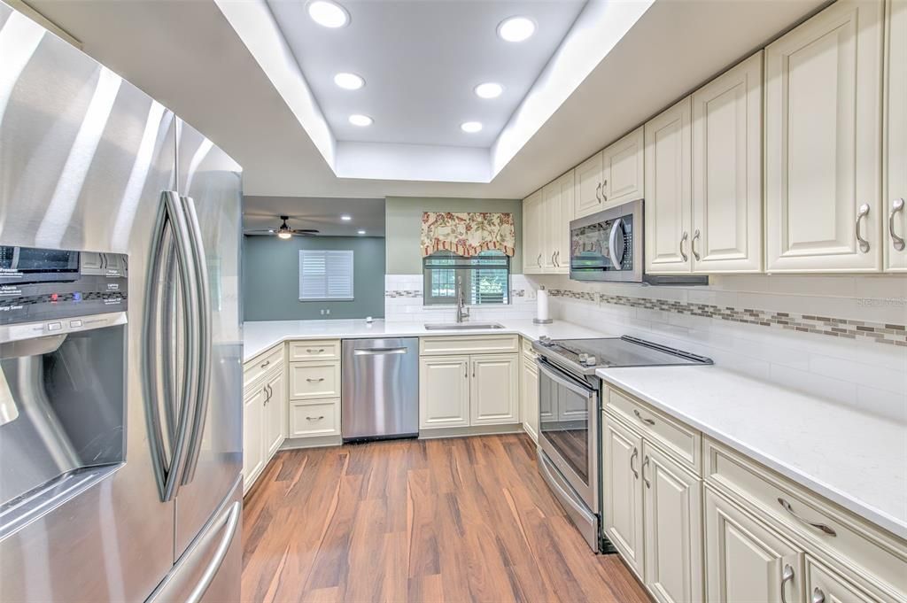 For Sale: $399,900 (3 beds, 2 baths, 2606 Square Feet)