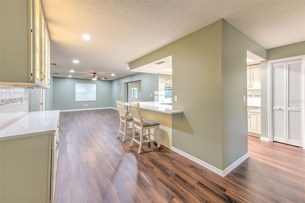 For Sale: $399,900 (3 beds, 2 baths, 2606 Square Feet)