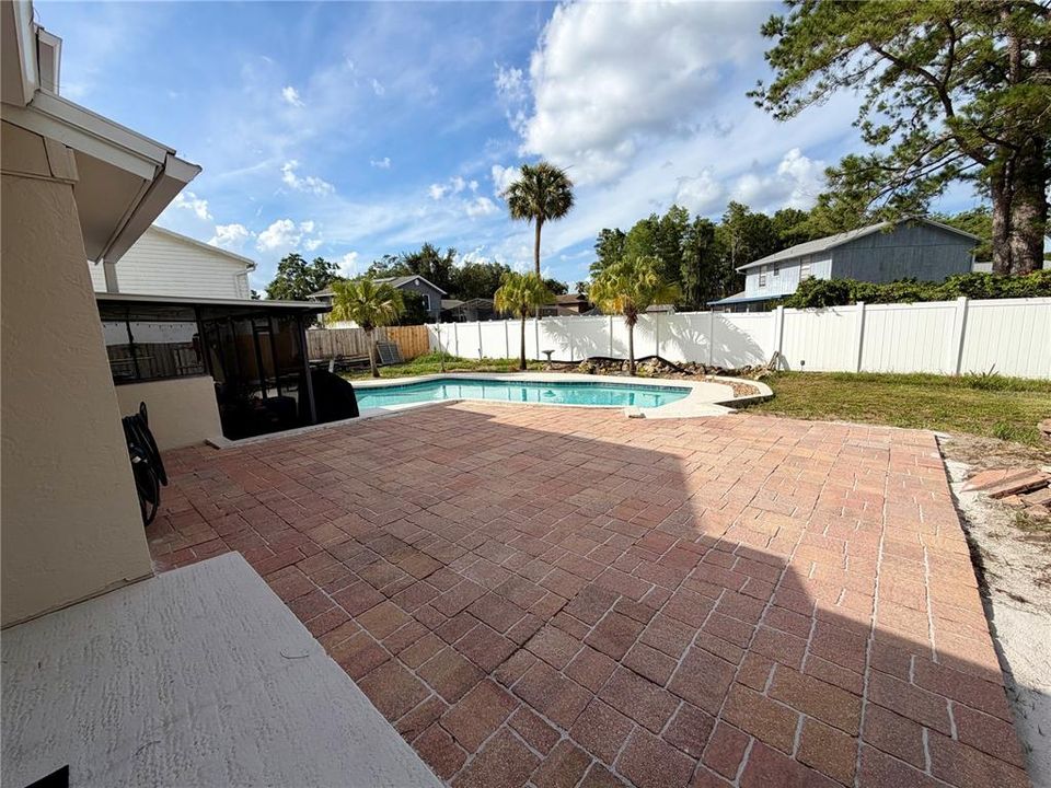 En Venta: $564,750 (4 camas, 2 baños, 2259 Pies cuadrados)