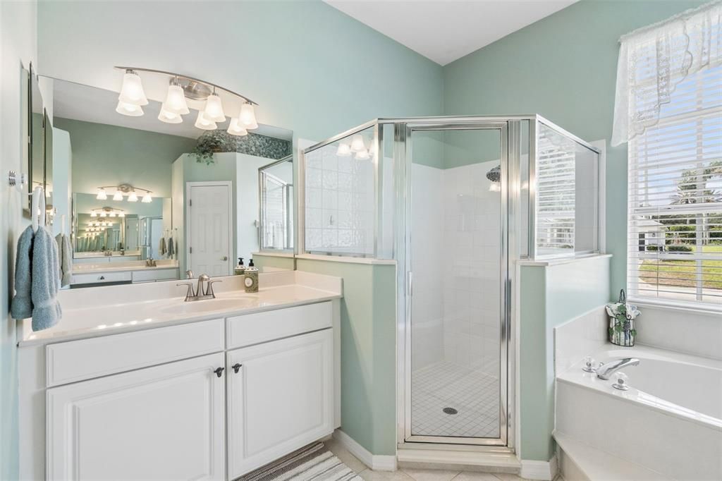 For Sale: $459,000 (4 beds, 3 baths, 2367 Square Feet)